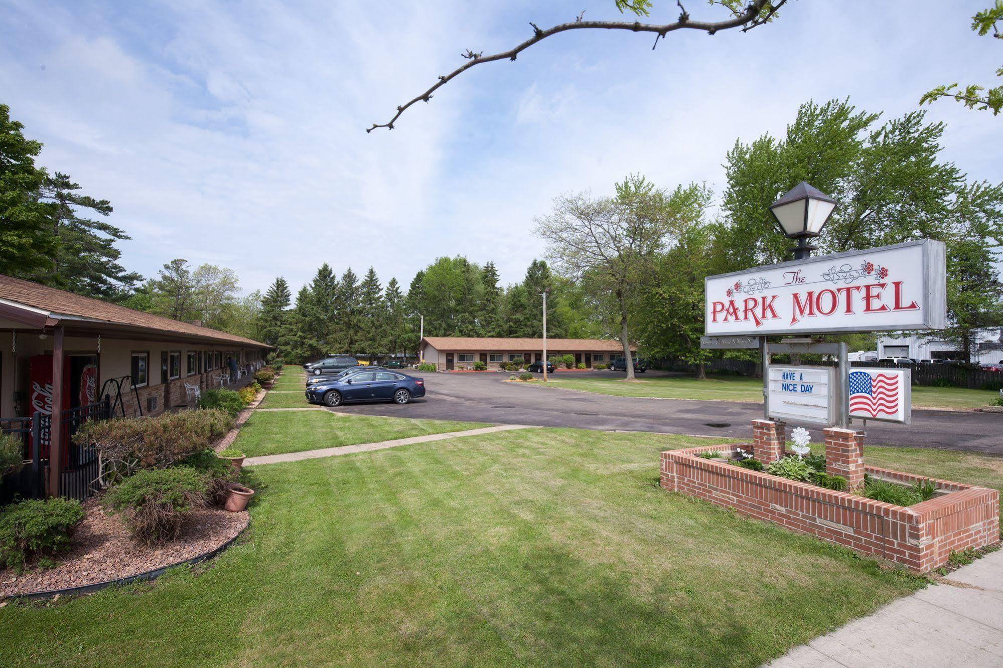 Park Motel Marshfield Bagian luar foto