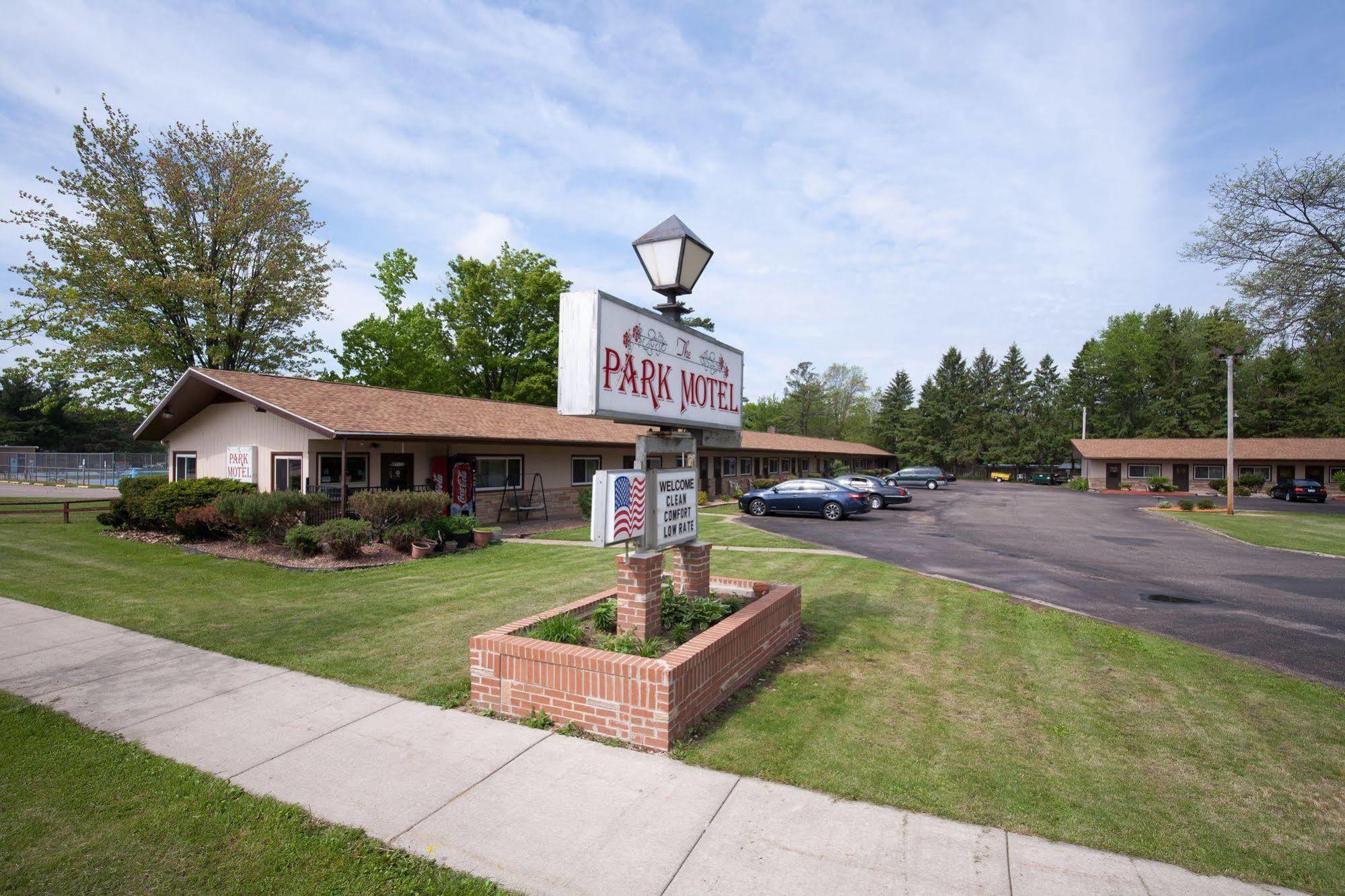 Park Motel Marshfield Bagian luar foto